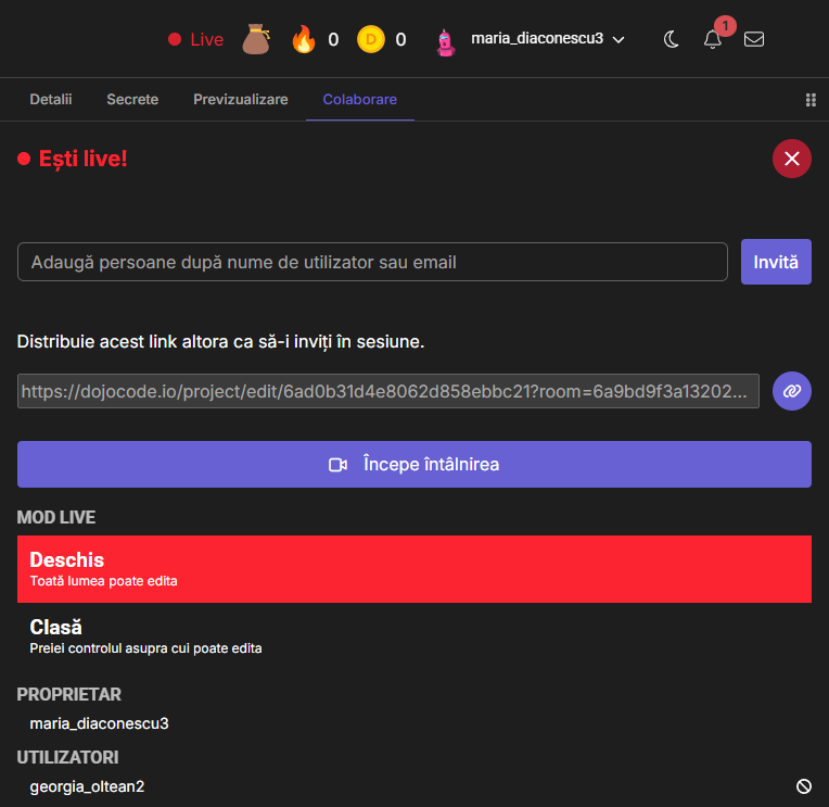 Panoul gazdei cu un al doilea utilizator în lista UTILIZATORI și insigna Live în antet